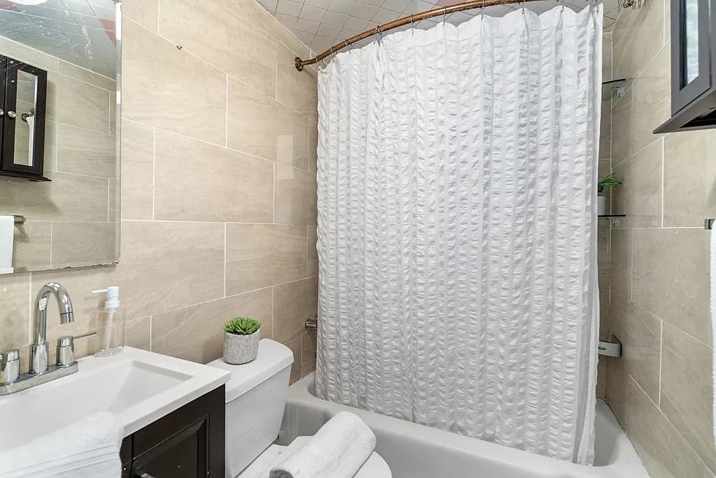 Four-Bedroom Single-Family on Princeton Avenue — photo 7