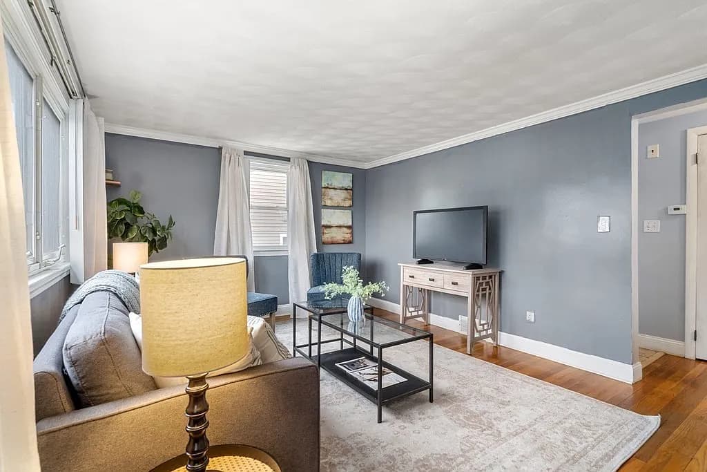 Four-Bedroom Single-Family on Princeton Avenue — photo 3